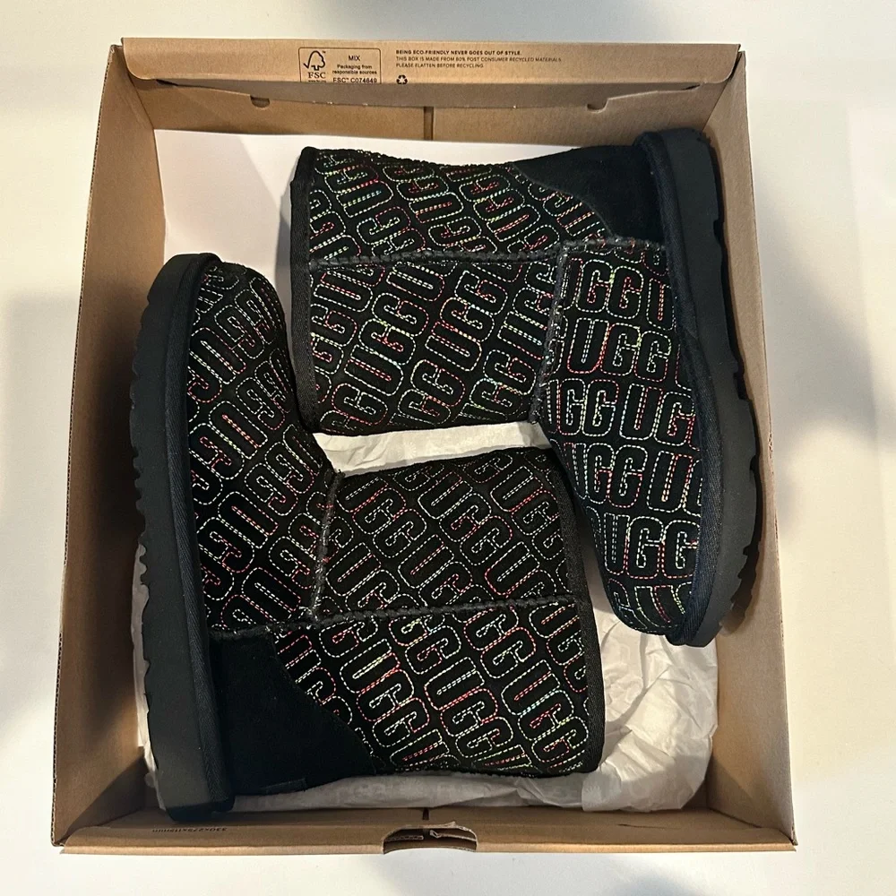 UGG Kids' Classic II Graphic Stitch Boots Black and Rainbow Girls Size 4 NEW